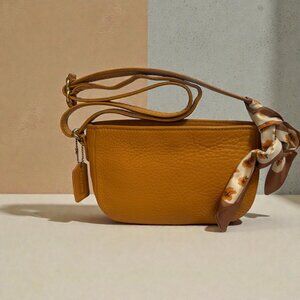 VTG Coach Sonoma Mini Zip 4313 Marigold Natural Grain Leather Crossbody Bag 90s